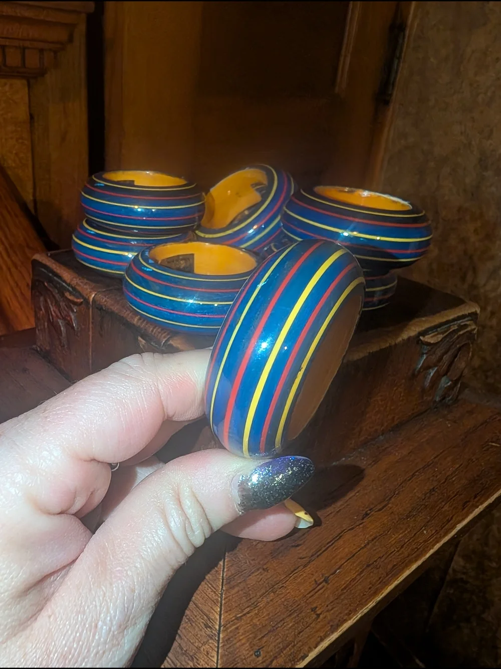 Vintage euc Wood painted napkin ring set of 8 blue red yellow